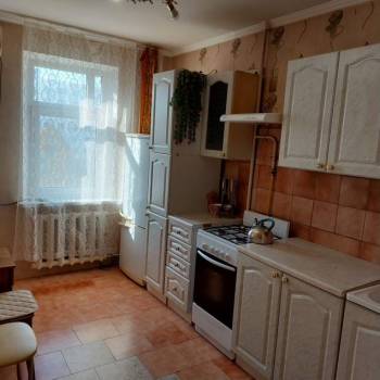 Продается 1-комнатная квартира, 42 м²