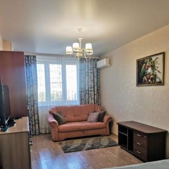 Сдается 1-комнатная квартира, 40 м²