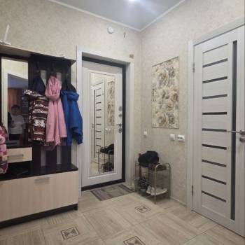Продается 1-комнатная квартира, 46 м²