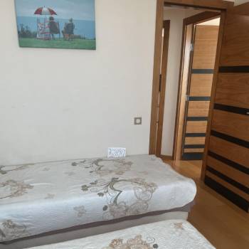Сдается Многокомнатная квартира, 90 м²