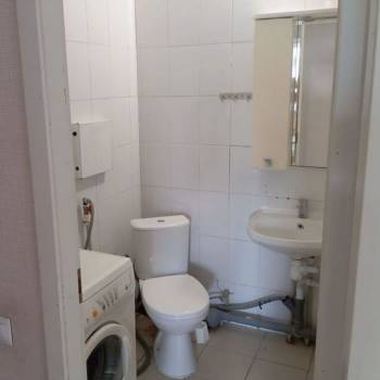 Продается 1-комнатная квартира, 42 м²