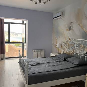 Сдается 2-х комнатная квартира, 77,4 м²