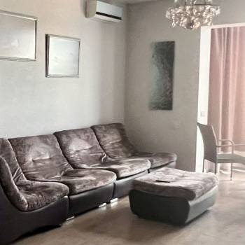 Сдается 2-х комнатная квартира, 77,4 м²