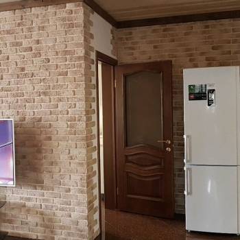 Сдается 1-комнатная квартира, 72 м²