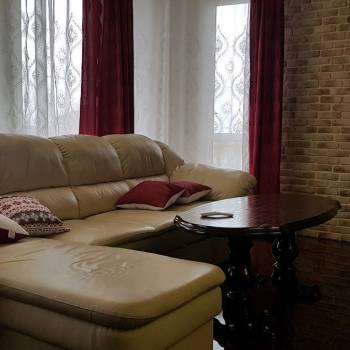 Сдается 1-комнатная квартира, 72 м²