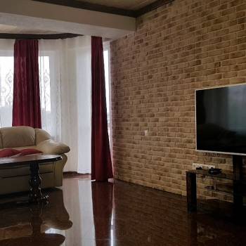 Сдается 1-комнатная квартира, 72 м²