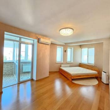 Продается 3-х комнатная квартира, 90,5 м²
