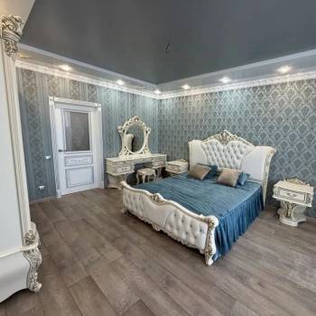 Сдается 1-комнатная квартира, 90 м²