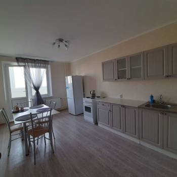 Сдается 2-х комнатная квартира, 64 м²