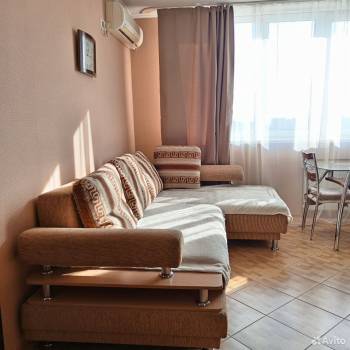 Сдается 2-х комнатная квартира, 80 м²