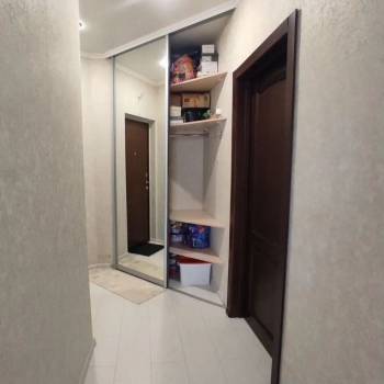 Продается 1-комнатная квартира, 52,3 м²