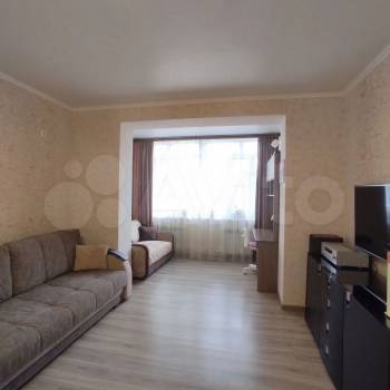 Продается 1-комнатная квартира, 52,3 м²