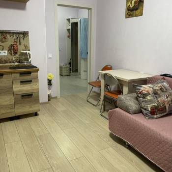 Сдается 1-комнатная квартира, 42 м²