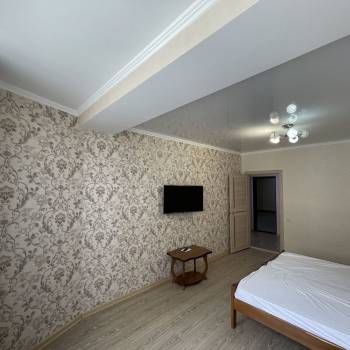Продается 1-комнатная квартира, 48 м²
