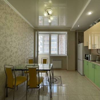 Продается 1-комнатная квартира, 48 м²