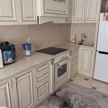 Продается 1-комнатная квартира, 42 м²