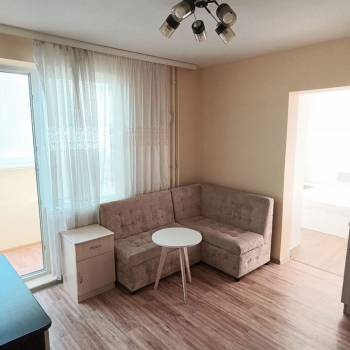 Продается 1-комнатная квартира, 32 м²