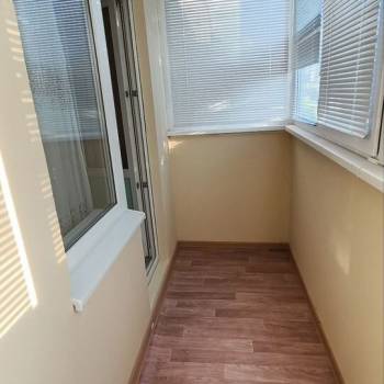 Продается 1-комнатная квартира, 32 м²