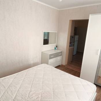 Продается 1-комнатная квартира, 32 м²