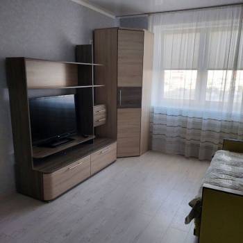 Продается 1-комнатная квартира, 37,3 м²