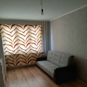 Продается 1-комнатная квартира, 37 м²