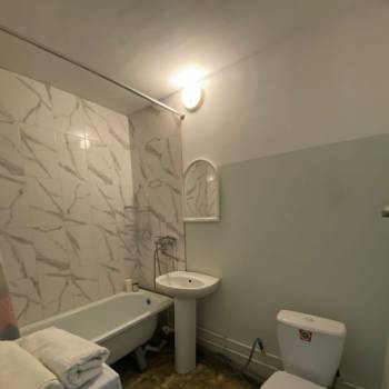Продается 1-комнатная квартира, 37 м²