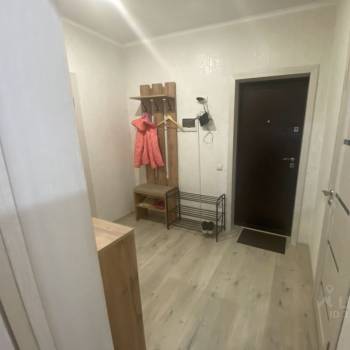 Продается 1-комнатная квартира, 44 м²