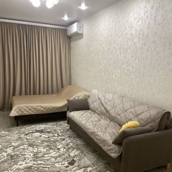 Продается 1-комнатная квартира, 44 м²