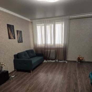 Продается 1-комнатная квартира, 52,4 м²