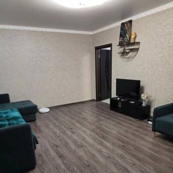 Продается 1-комнатная квартира, 52,4 м²