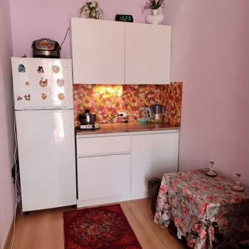 Продается 1-комнатная квартира, 14 м²