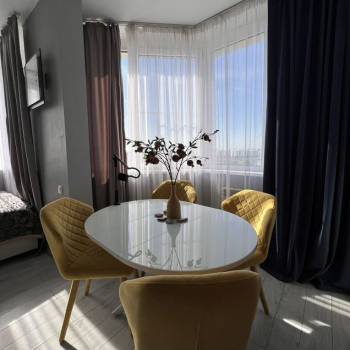 Продается 1-комнатная квартира, 62,8 м²