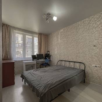 Продается 1-комнатная квартира, 40 м²