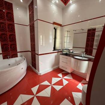 Продается Дом, 485 м²