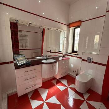 Продается Дом, 485 м²