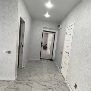 Продается 1-комнатная квартира, 42 м²