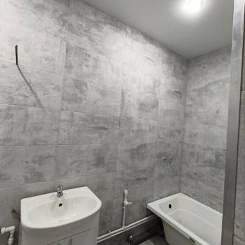 Продается 1-комнатная квартира, 42 м²