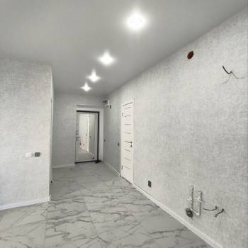 Продается 1-комнатная квартира, 42 м²
