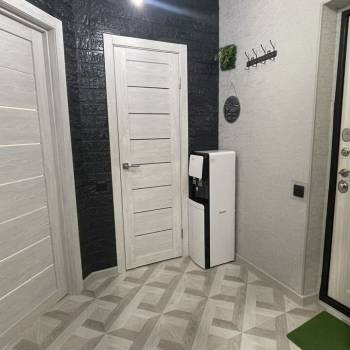 Продается 1-комнатная квартира, 48 м²