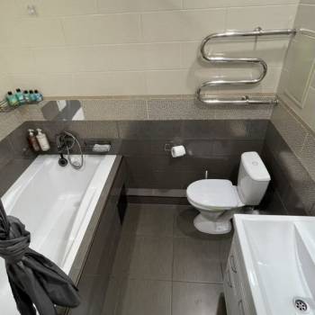 Продается 1-комнатная квартира, 48 м²
