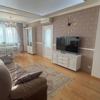 Сдается 2-х комнатная квартира, 60 м²