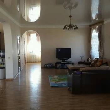 Продается Дом, 560 м²