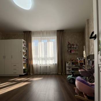 Продается 2-х комнатная квартира, 75 м²