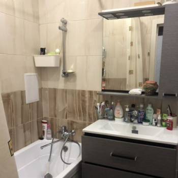 Продается 1-комнатная квартира, 38 м²