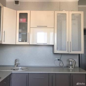 Продается 1-комнатная квартира, 38 м²