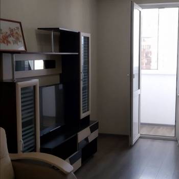 Продается 1-комнатная квартира, 45 м²