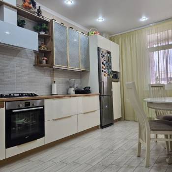 Продается 2-х комнатная квартира, 71,1 м²