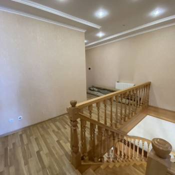 Продается Дом, 180 м²