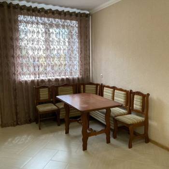 Продается Дом, 180 м²