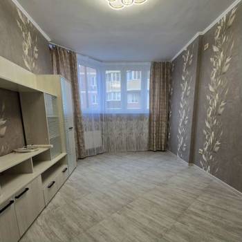 Продается 1-комнатная квартира, 41 м²